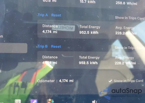 2025 Tesla Model 3 Long Range Rear-Wheel Drive/Standard Rear-Wheel Drive z USA, uszkodzony, nr VIN 5YJ3E1EA2SF070187